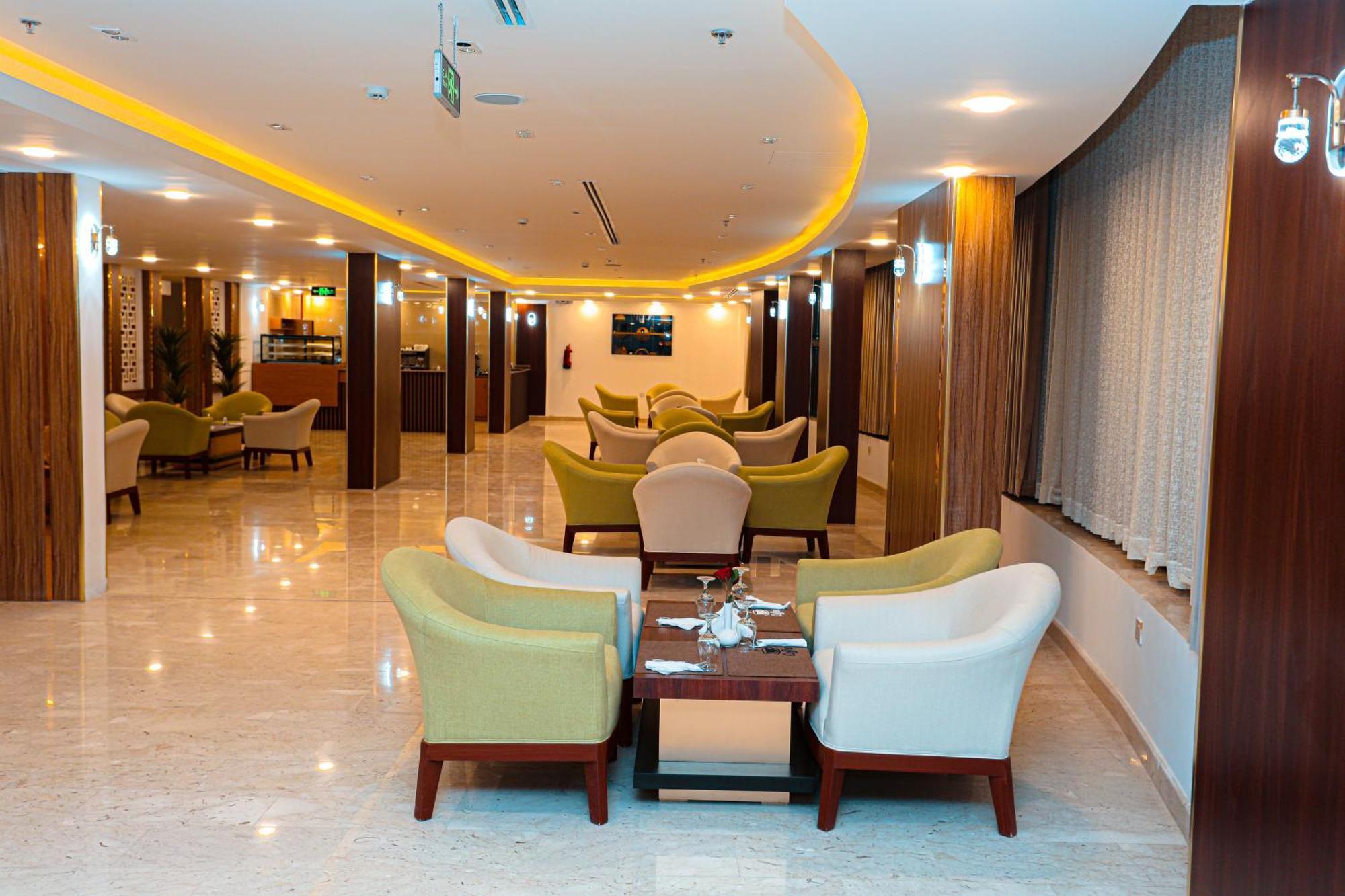 Tulip Plaza By Lpc Hotels & Resorts Hafar Al-Batin Ngoại thất bức ảnh